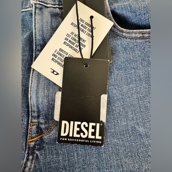NWT Women’s Diesel Boyfriend Style Ankle Length StreetWear 5 Pocket Denim Jeans - Picture 9 of 14